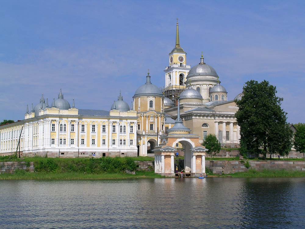 нилова пустынь селигер пашково река храм