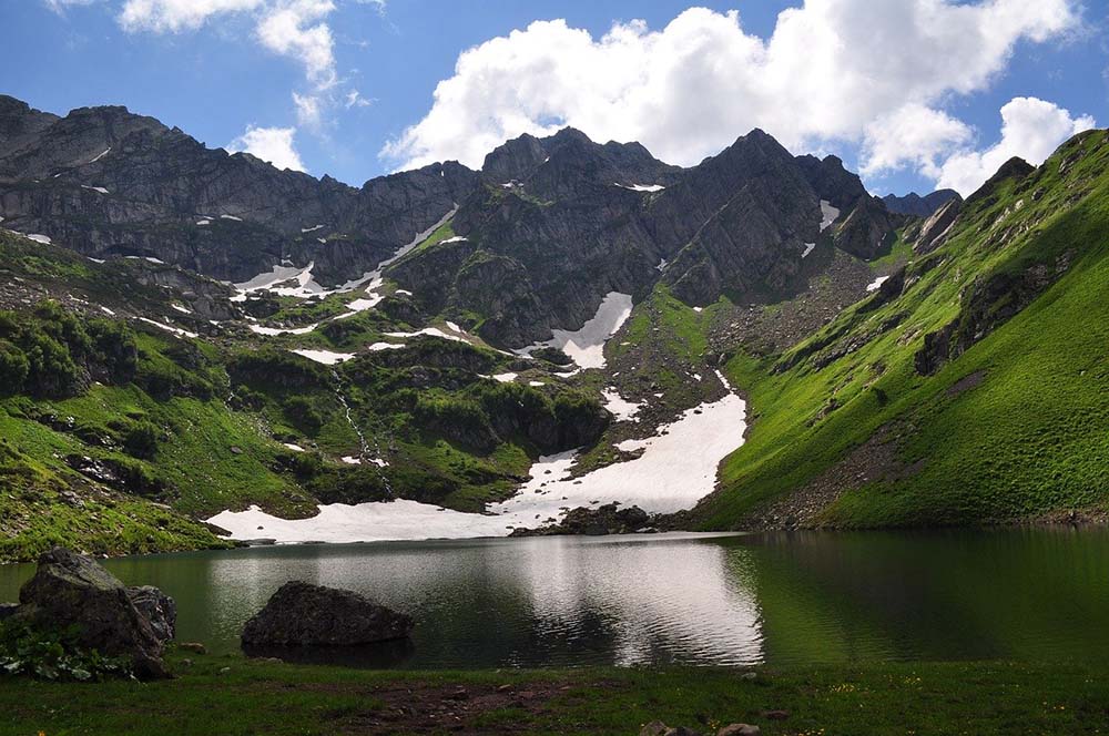 горы, озеро, лес, природа, абхазия, пейзаж, весна